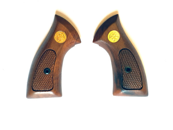 GRIPS – REPUBLIC ARMS Model 10 – Wooden Grip Panels